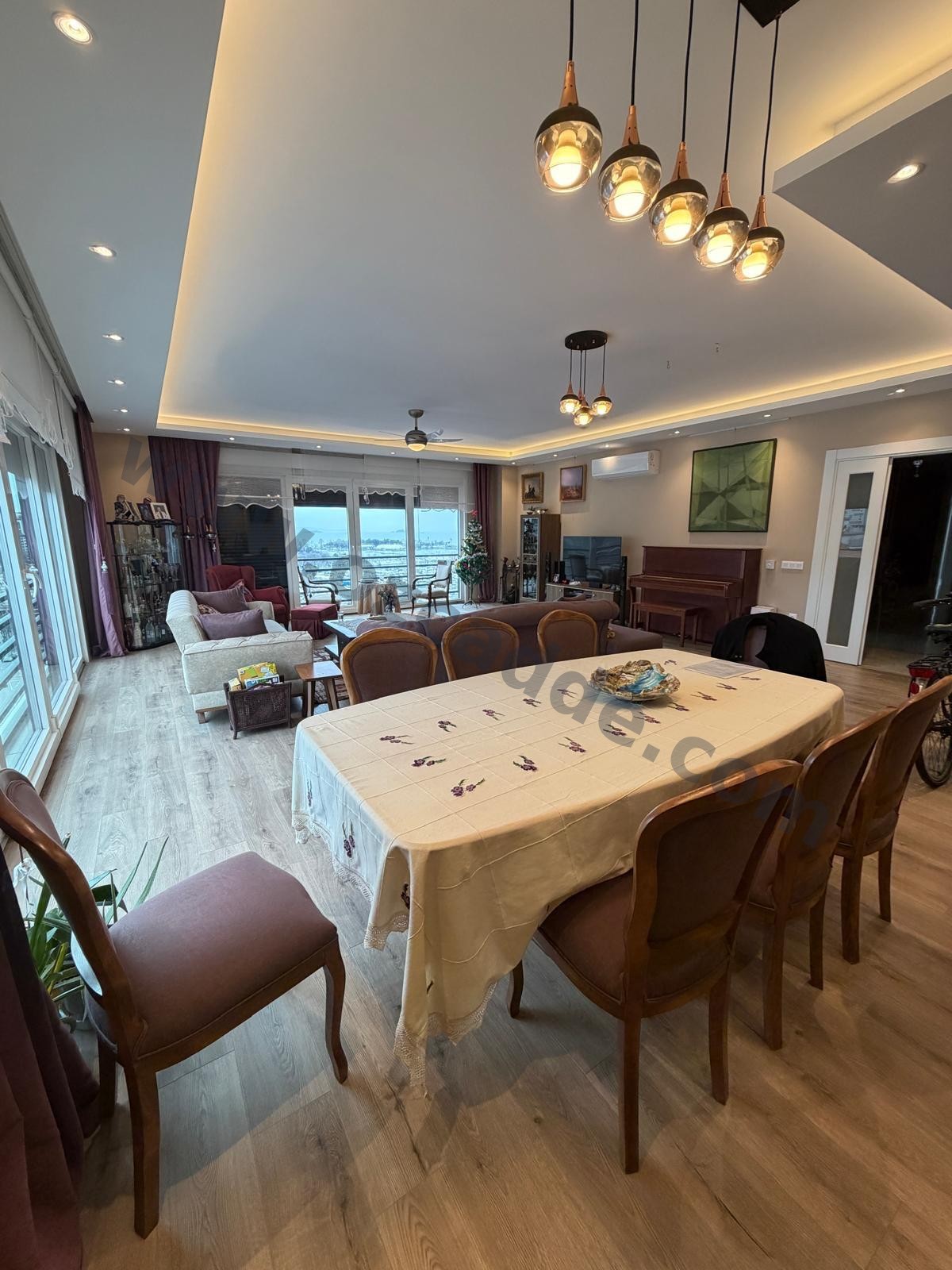 FENER KALAMIŞ CADDESİ ÜZERİNDE SATILIK DENİZ MANZARALI 4+1 görsel 2