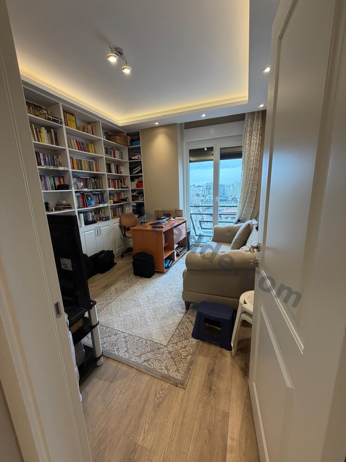 FENER KALAMIŞ CADDESİ ÜZERİNDE SATILIK DENİZ MANZARALI 4+1 görsel 10
