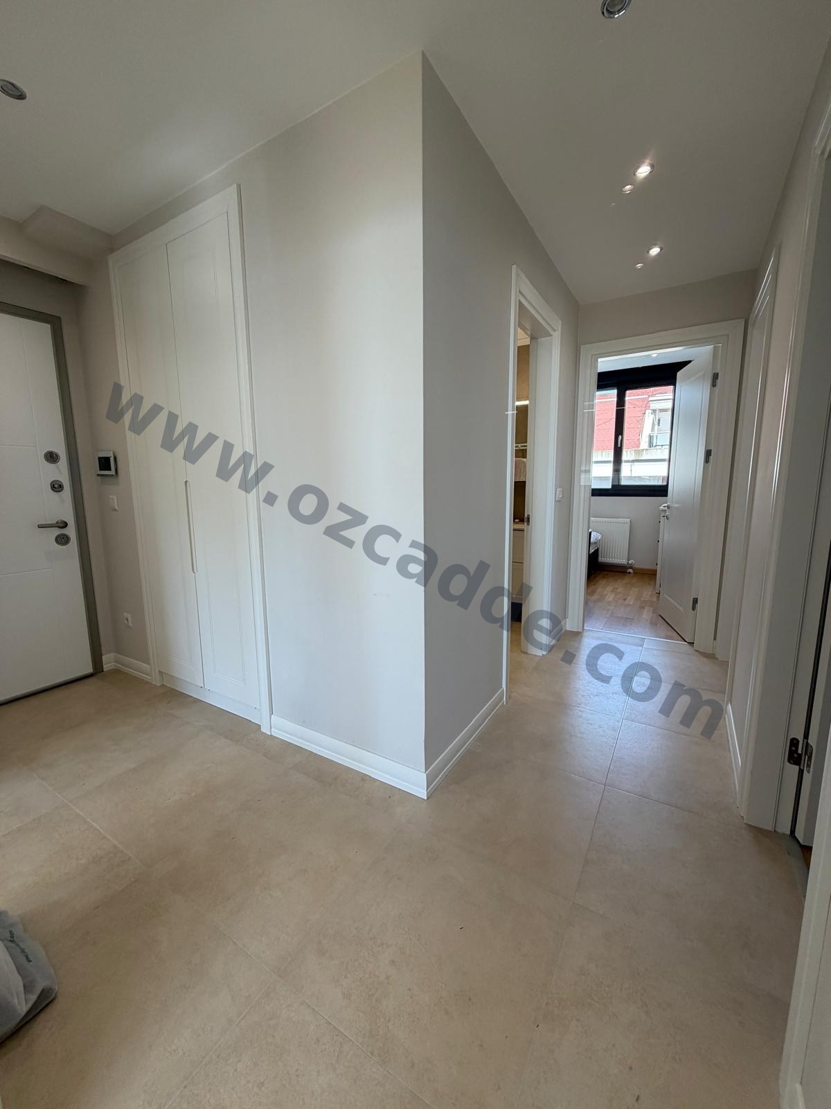 CADDEBOSTAN SAHİLDE DENİZ MANZARALI 3+1 LÜKS DAİRE görsel 3