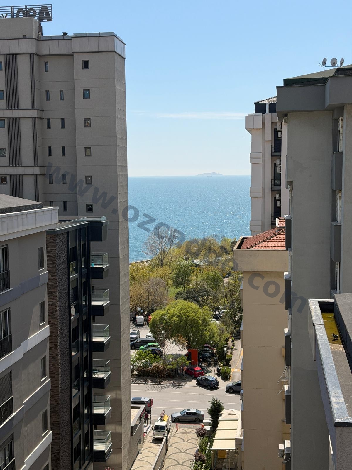 CADDEBOSTAN SAHİLDE DENİZ MANZARALI 3+1 LÜKS DAİRE görsel 5
