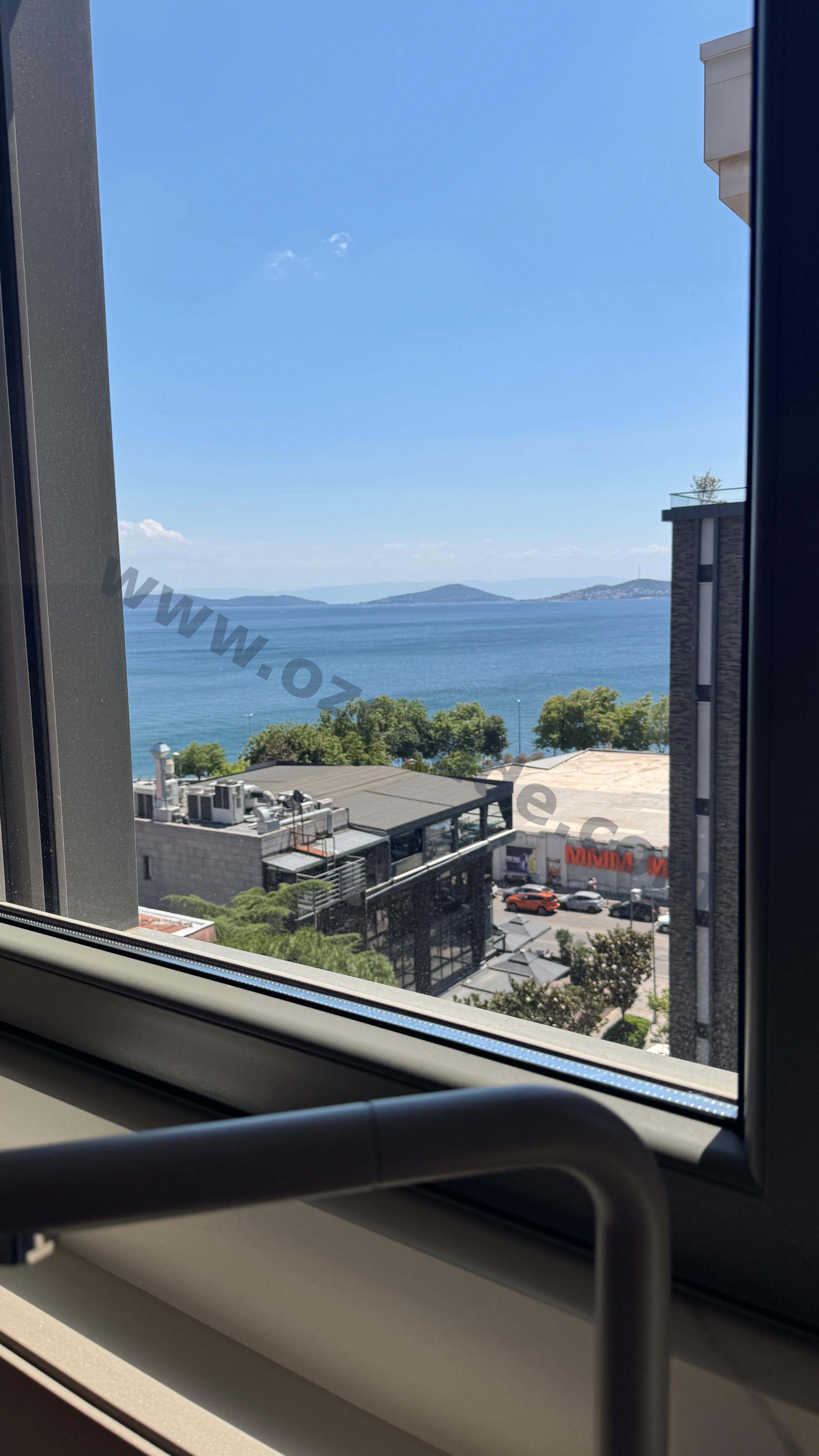 CADDEBOSTAN İSKELE SOKAKTA PANORAMİK DENİZ MANZARALI 4+1 LÜKS DAİRE görsel 12