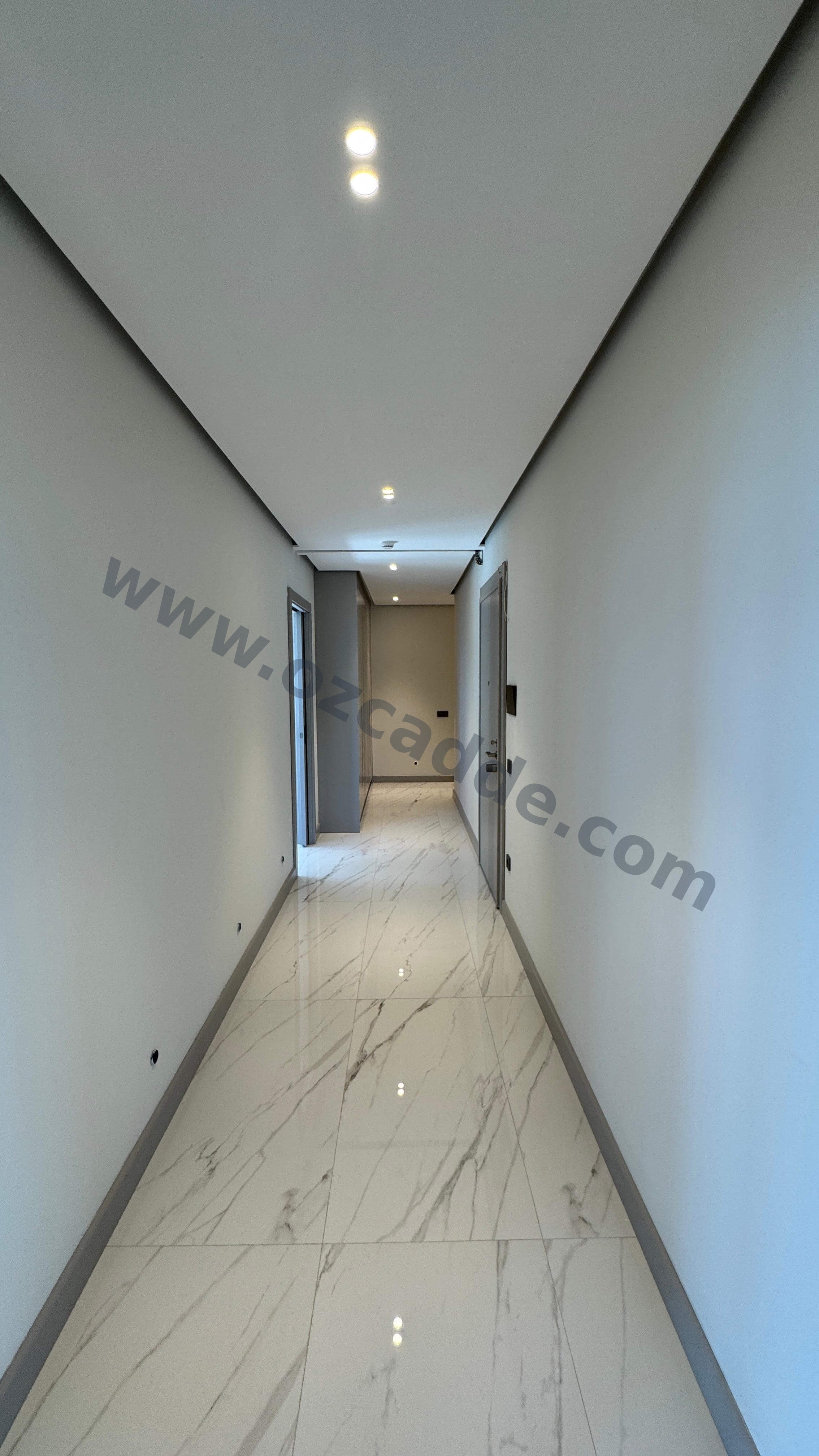 CADDEBOSTAN İSKELE SOKAKTA PANORAMİK DENİZ MANZARALI 4+1 LÜKS DAİRE görsel 14