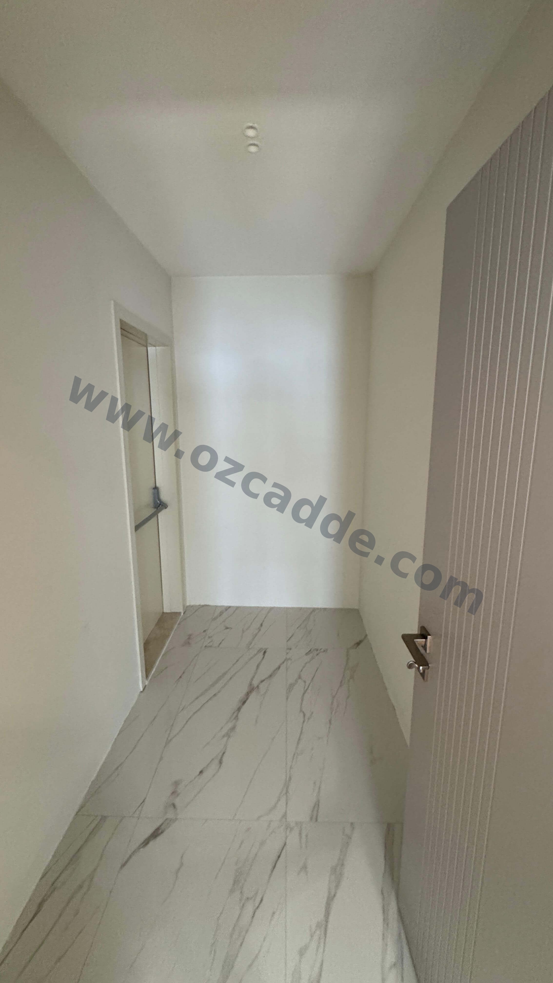 CADDEBOSTAN İSKELE SOKAKTA PANORAMİK DENİZ MANZARALI 4+1 LÜKS DAİRE görsel 26