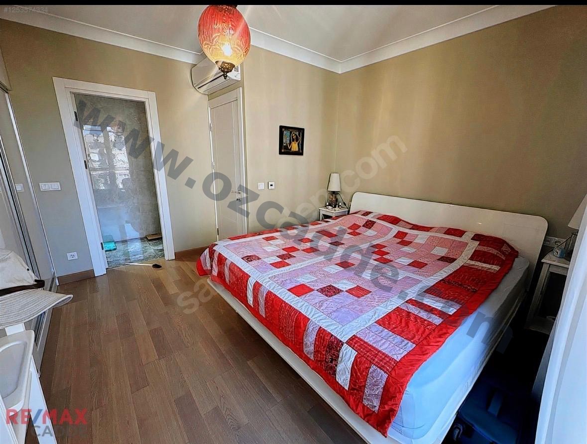 CADDEBOSTAN GÖKÇE SK. SATILIK 5+1 210 M2 NET TERASLI RESMİ DUBLEKS görsel 2