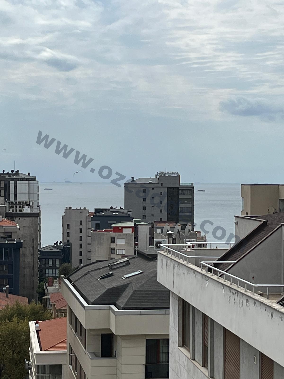 ERENKÖY ETİK SİTESİNDE SATILIK 4.5+1 180 M2 NET LÜKS DAİRE görsel 2