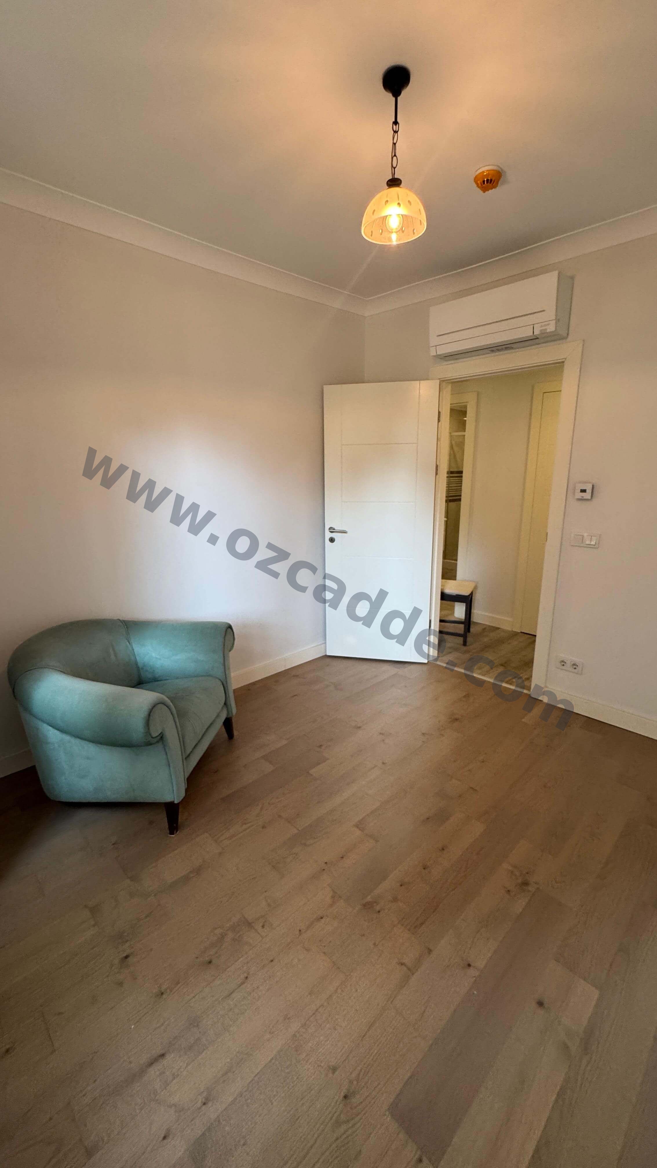 CADDEYE 1. PARALEL SOKAKTA SİTE İÇERİSİNDE SATILIK 4+1 LÜX DAİRE görsel 12