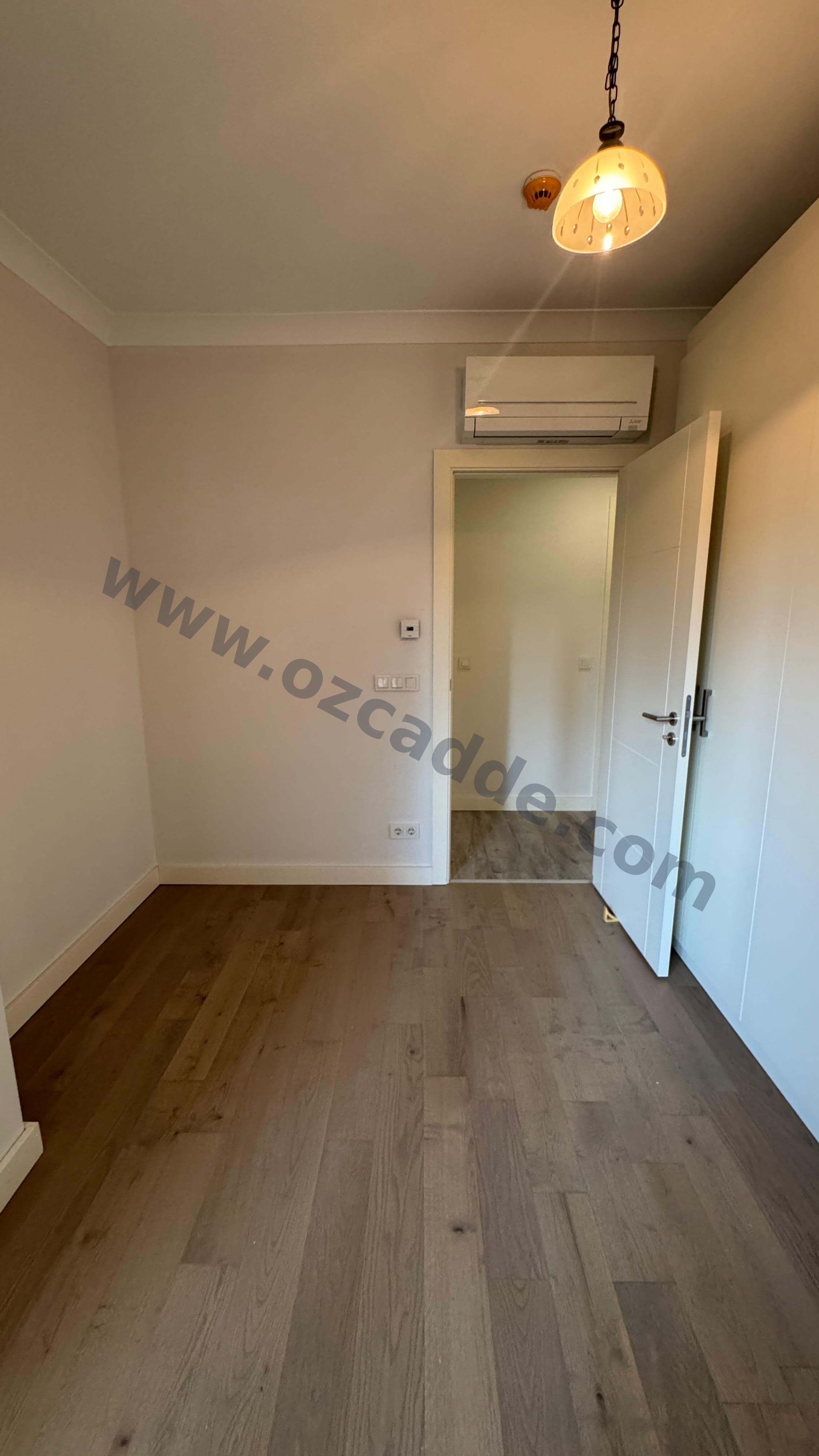 CADDEYE 1. PARALEL SOKAKTA SİTE İÇERİSİNDE SATILIK 4+1 LÜX DAİRE görsel 15