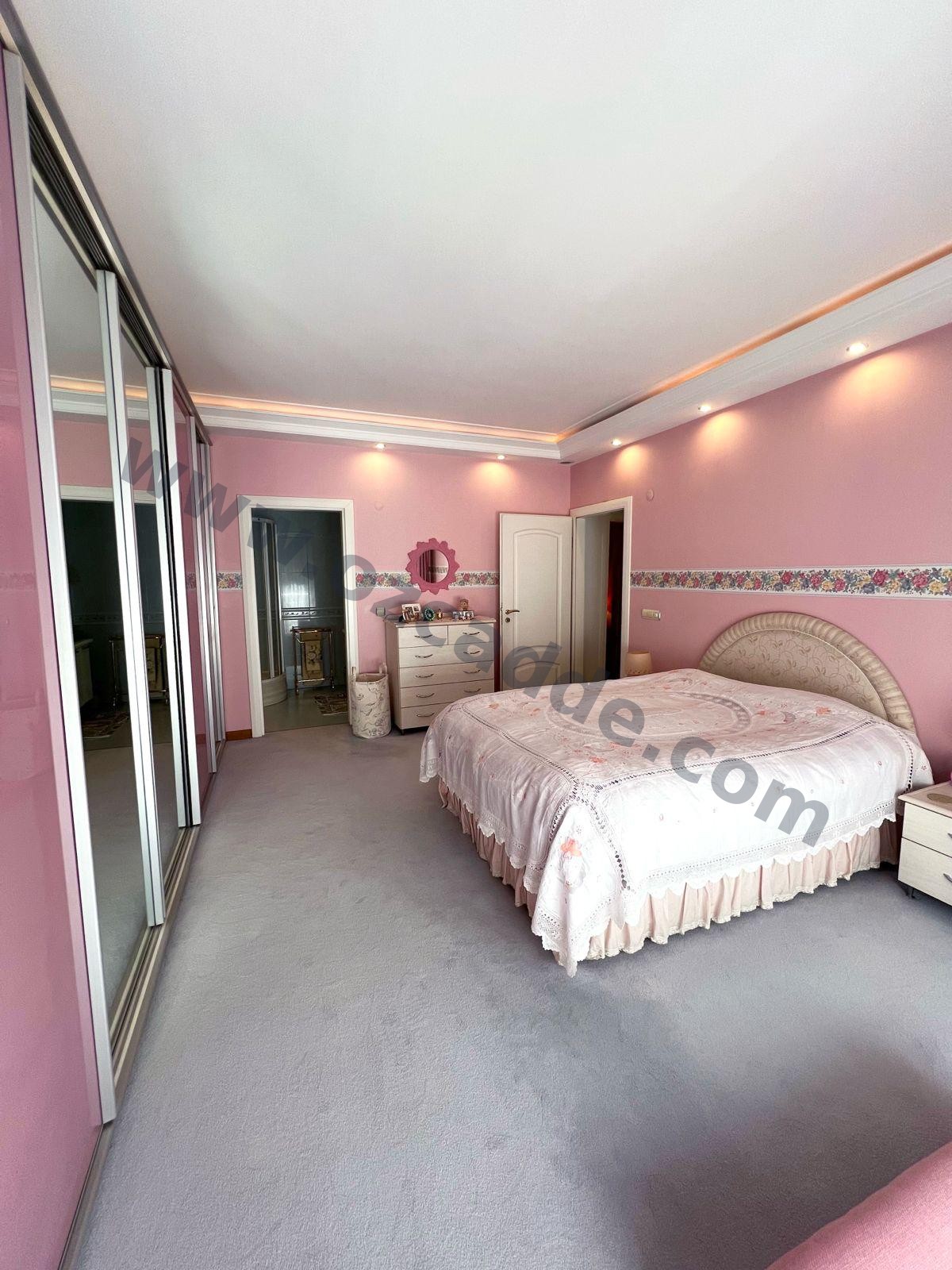 TÜTÜNCÜ CADDESİNDE GENÇ BİNADA 4+1 KATTA TEK 203 M2 NET DAİRE görsel 15